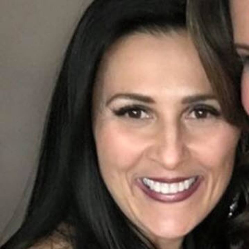 Meet your Posher, Claudia faria